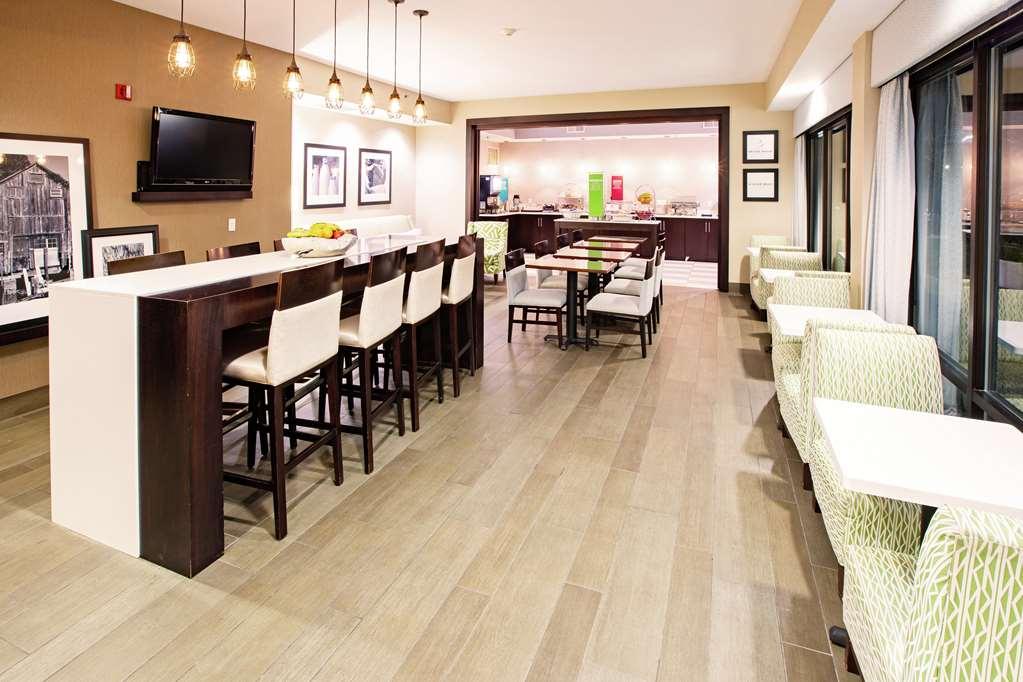 Hampton Inn Elizabethtown Restaurant photo